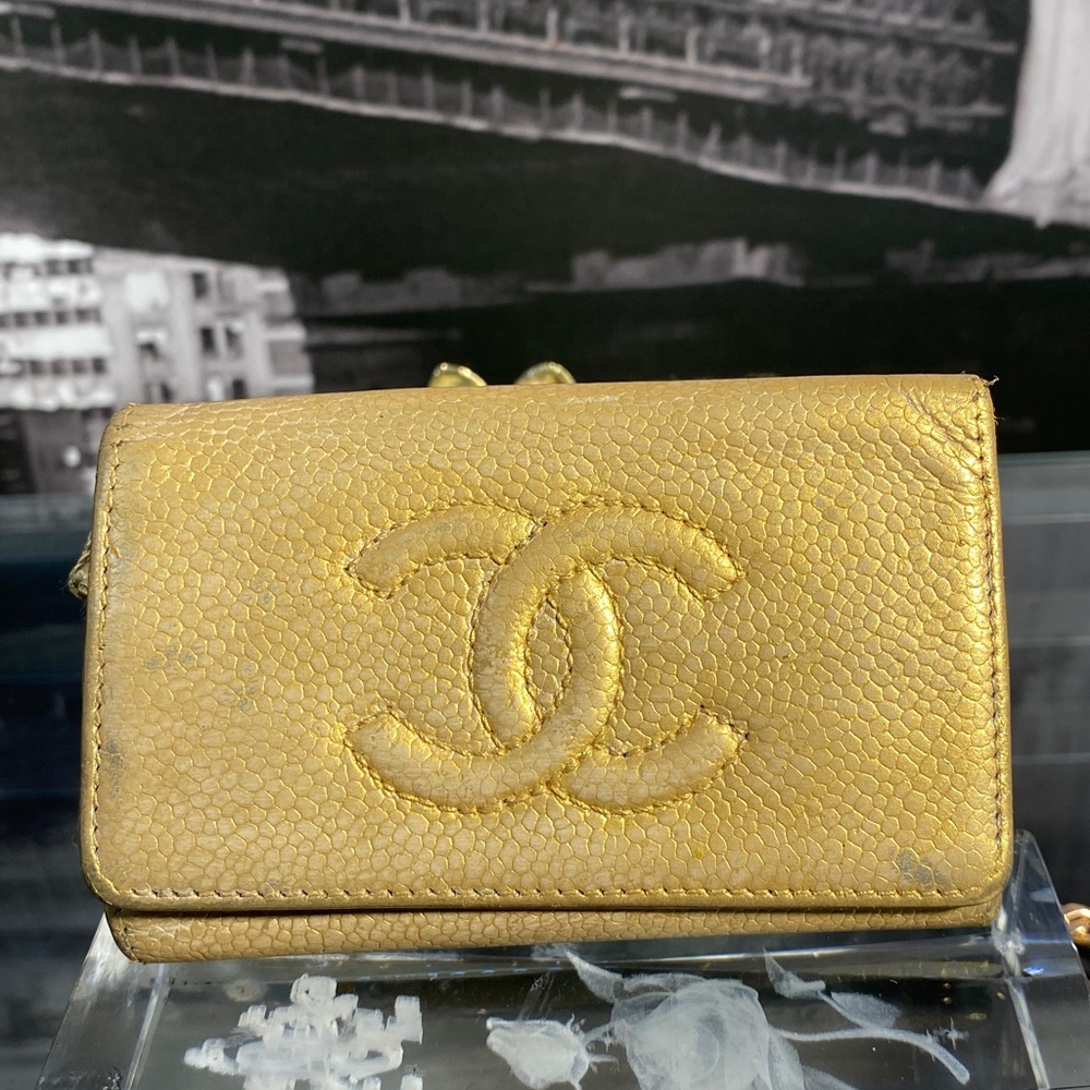 Authentic Chanel CC Caviar Key case - Picture 4 of 16